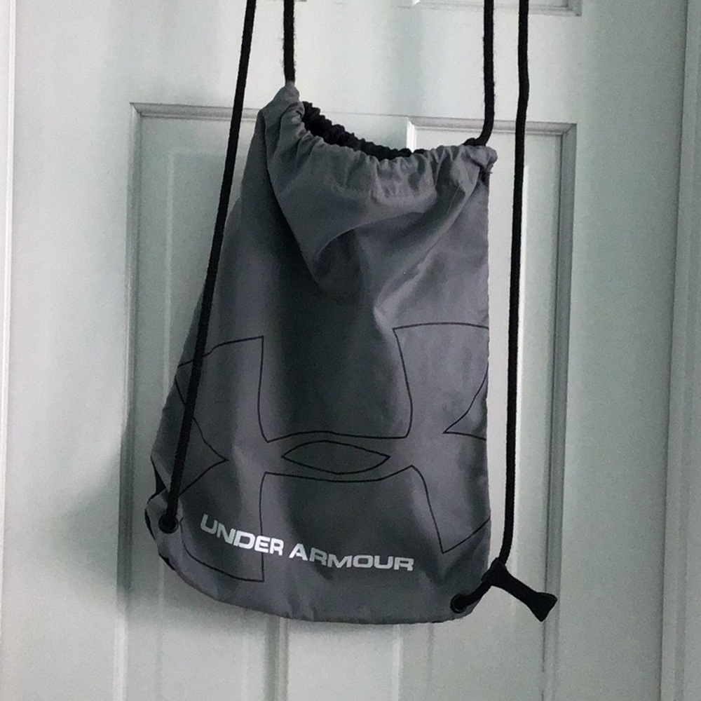 Under armor drawstring bag - Picture 2 of 2